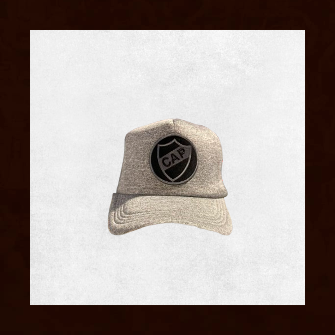 Gorra Gris Claro Jaspeado Escudo Circular