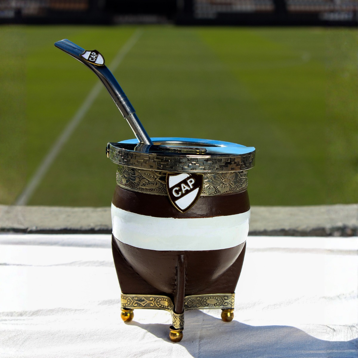Mate Calabaza Escudo a Color + Tapa del Estadio + Base metalica - Imagen 2